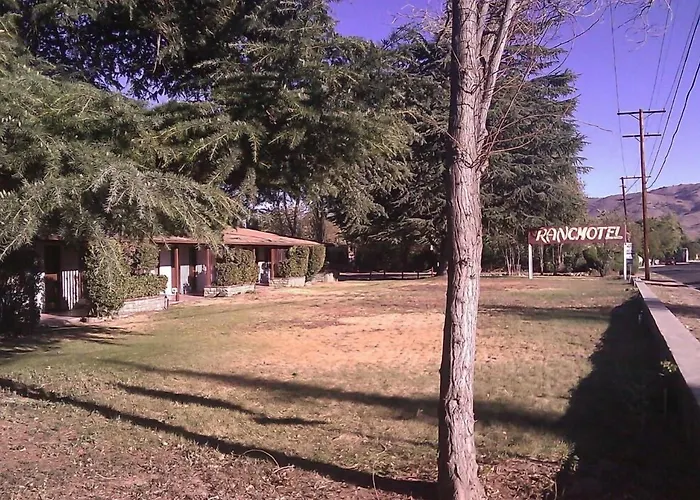 Hotel: Ranch Motel